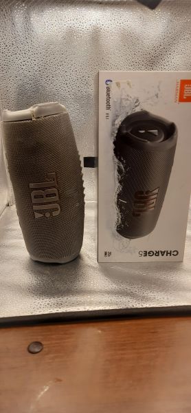 Купить JBL Charge 5 в Томск за 5400 руб.