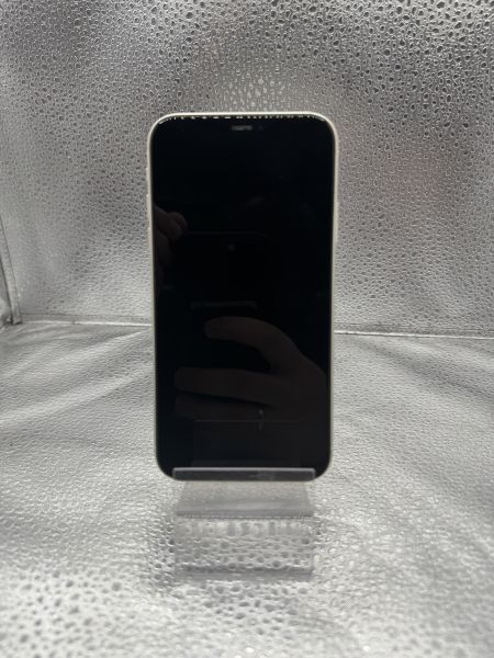 Купить Apple iPhone 11 128GB в Томск за 13400 руб.