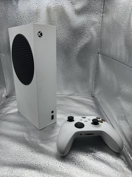 Купить Microsoft Xbox Series S 512GB (1883) в Томск за 16700 руб.