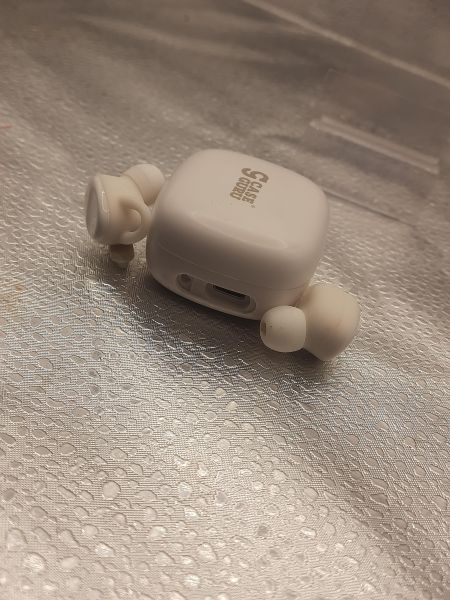 Купить CaseGuru CGPods Compact в Томск за 500 руб.