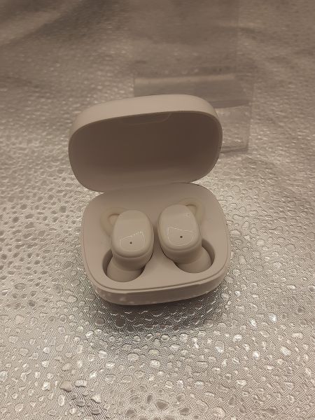 Купить CaseGuru CGPods Compact в Томск за 500 руб.