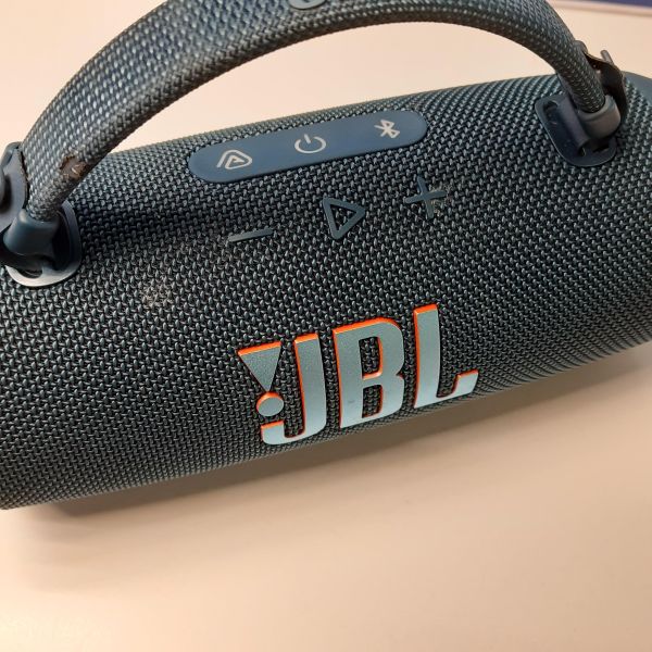 Купить JBL Charge 6 в Томск за 7500 руб.