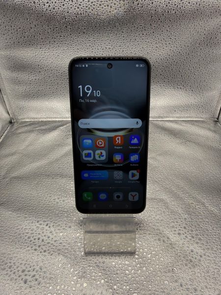 Купить TECNO Spark 30C 8/256GB (KL5n) Duos в Томск за 5800 руб.