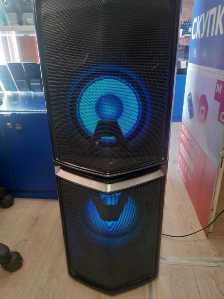 Купить LG XBOOM FH6 в Томск за 11100 руб.