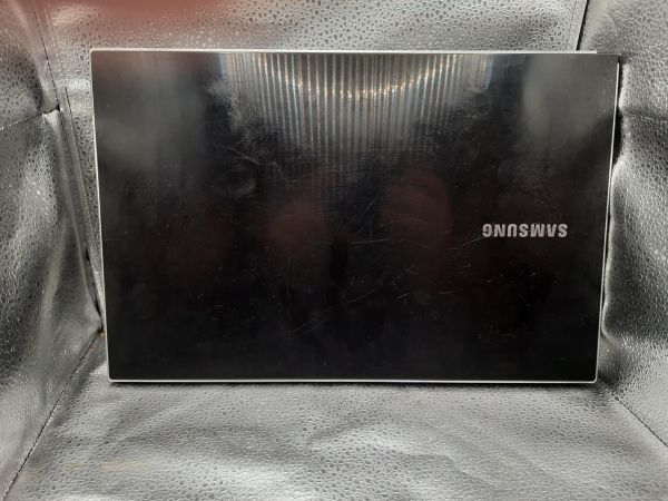 Купить Samsung NP305V5A (A8-3530MX/8GB/HDD 1000GB) в Томск за 4800 руб.