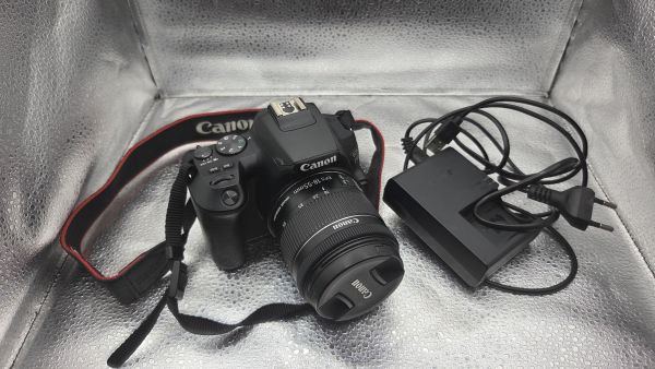 фотоаппарат Canon EOS 250D (DS126761) kit с СЗУ в Томск