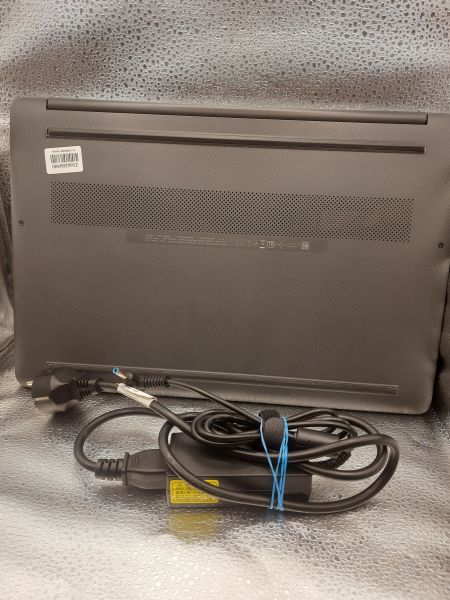 ноутбук HP Laptop 15s-eq1041ur в Томск