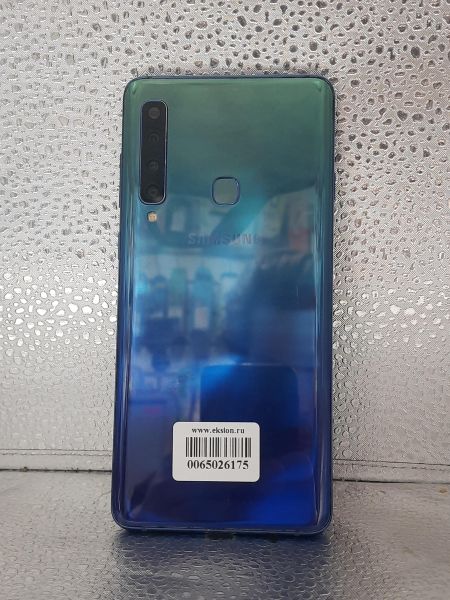 сотовый телефон Samsung Galaxy A9 2018 6/128GB (A920F) Duos в Томск
