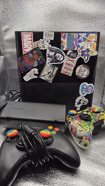игровая приставка Microsoft Xbox 360 E 160GB (1538) в Томск
