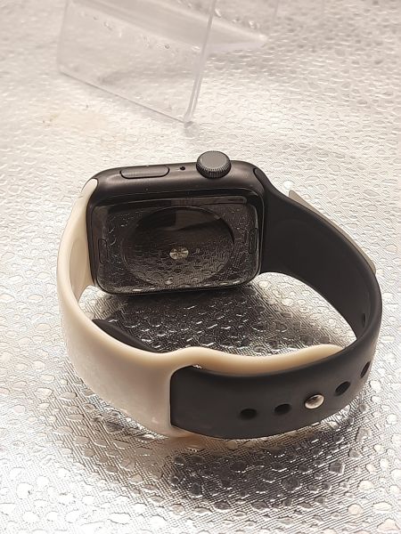 умные часы и браслеты Apple Watch SE 44mm (A2352) с СЗУ в Томск