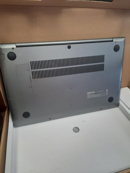 ноутбук DEXP Atlas A15-I3W400 в Томск