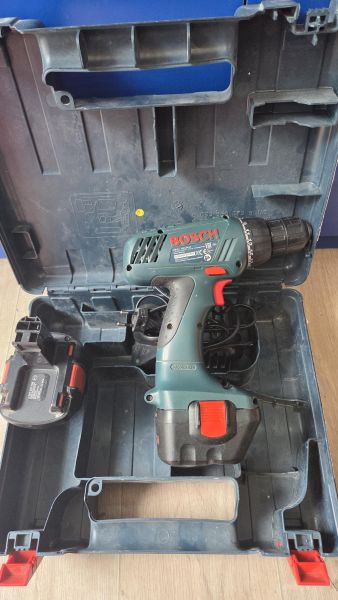 шуруповёрт аккумуляторный Bosch GSR 12-2 Professional с СЗУ в Томск