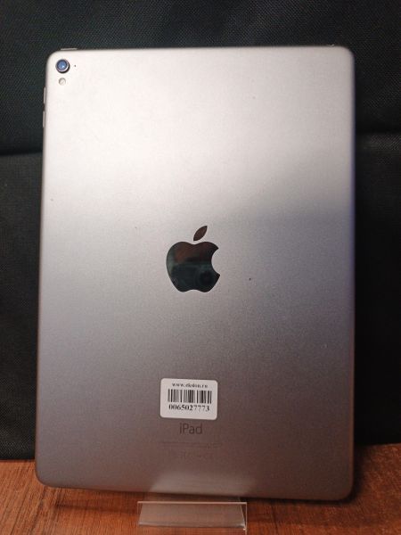 планшет Apple iPad Pro 1 2016 128GB (A1673) (без SIM) в Томск