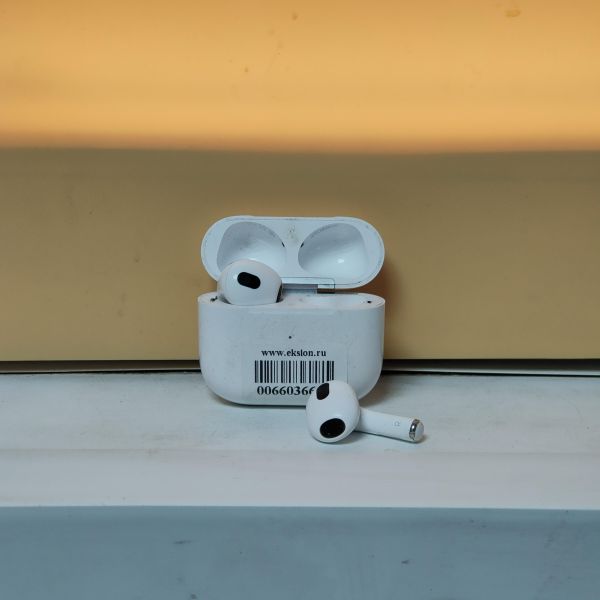 Купить Реплика Apple AirPods 3 (A2564, A2565) в Томск за 499 руб.