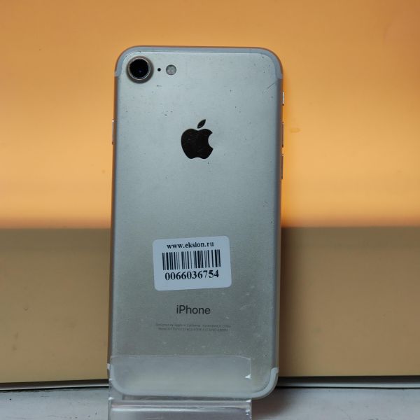 Купить Apple iPhone 7 32GB в Томск за 999 руб.