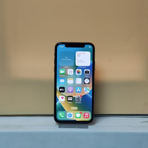 Купить Apple iPhone X 64GB в Томск за 7949 руб.