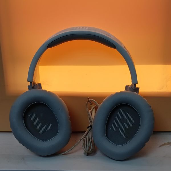 Купить JBL Quantum 100 (без микрофона) в Томск за 499 руб.