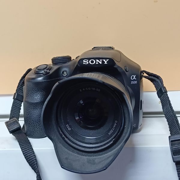 Купить Sony Alpha A3500 (ILCE-3500) kit с СЗУ в Томск за 5499 руб.