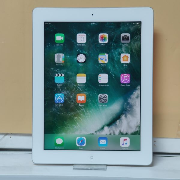 Купить Apple iPad 4 2012 16GB (A1458 MD510-519) (без SIM) в Томск за 2699 руб.