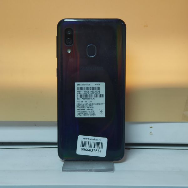 Купить Samsung Galaxy A40 2019 4/64GB (A405FM) Duos в Томск за 4749 руб.