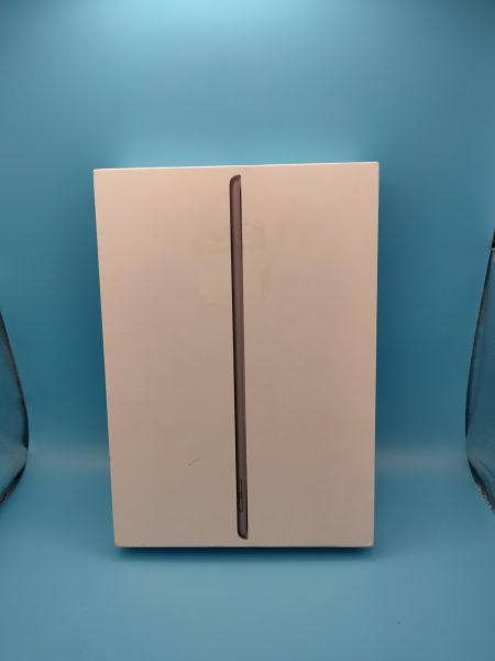 Купить Apple iPad 9 2021 64GB (A2602 MK2K3/MK2L3/MK2L3LL) (без SIM) в Томск за 16750 руб.
