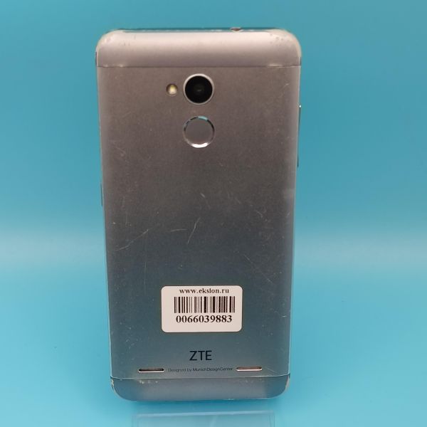Купить ZTE Blade V7 Lite (V0720) Duos в Томск за 700 руб.