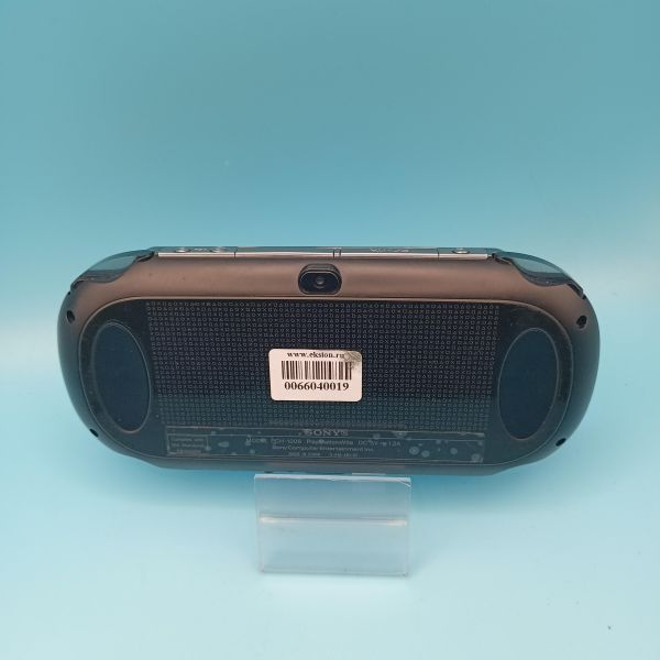 Купить Sony PlayStation Vita (PCH-1006) с СЗУ в Томск за 8150 руб.