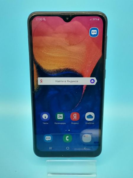 Купить Samsung Galaxy A10 2019 2/32GB (A105F) Duos в Томск за 2200 руб.