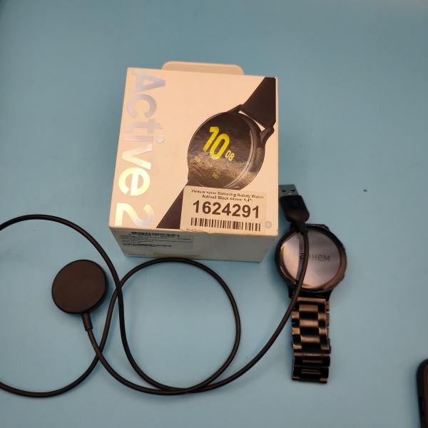 Купить Samsung Galaxy Watch Active 2 (SM-R820) с СЗУ в Томск за 1500 руб.