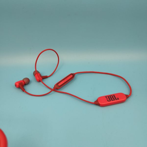 Купить JBL Live 25BT в Томск за 550 руб.