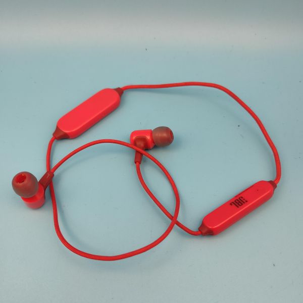 Купить JBL Live 25BT в Томск за 550 руб.