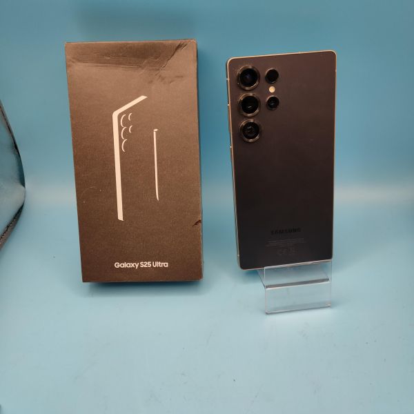 Купить Samsung Galaxy S25 Ultra 12/256GB (S938B) Duos в Томск за 62300 руб.