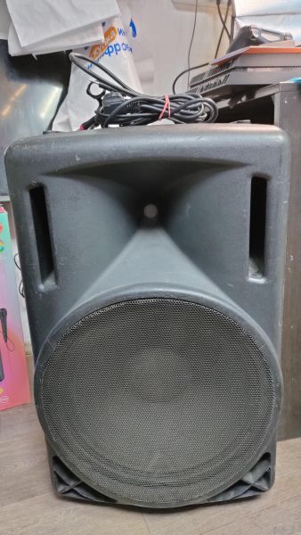 Купить Behringer EUROLIVE B215A в Томск за 12900 руб.