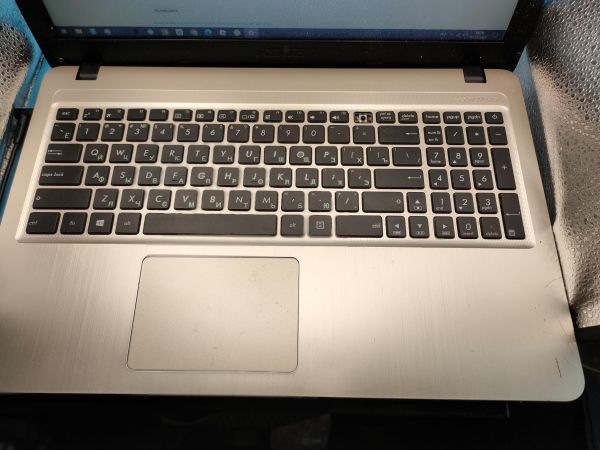 Купить ASUS VivoBook K540BA-DM614T (SSD 256GB) в Томск за 5600 руб.