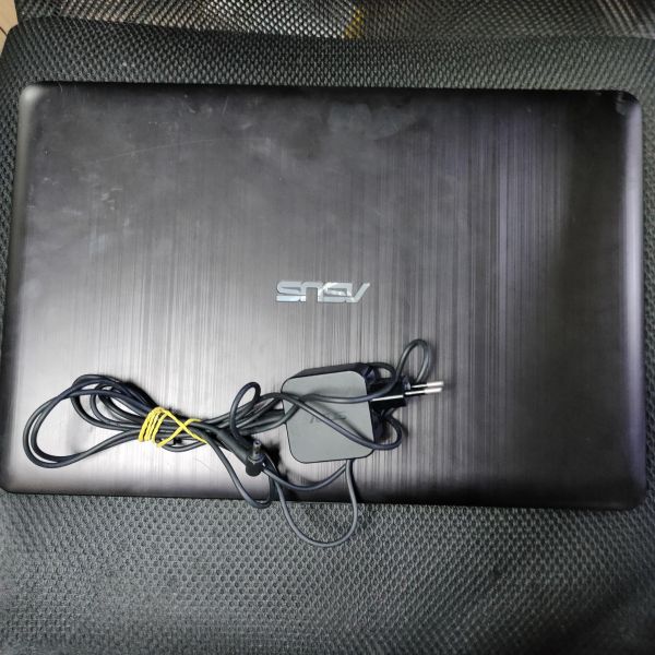 Купить ASUS VivoBook X540MA-DM298 (N3350, HD 500, SSD 120GB) в Томск за 8600 руб.