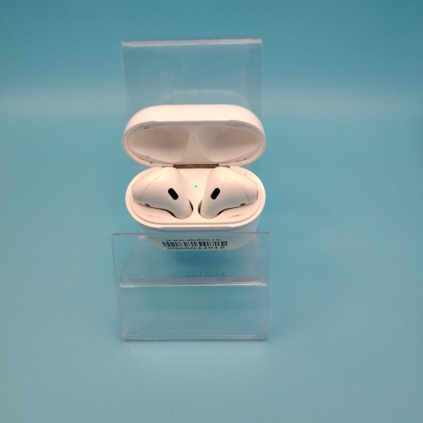 Купить Apple AirPods 2 (A2031, A2032, A1602) в Томск за 1500 руб.