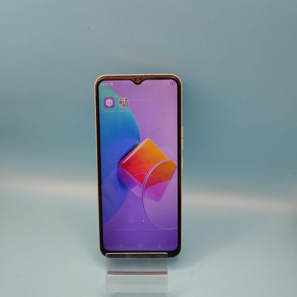 Купить TECNO Spark 8C (KG5n) Duos в Томск за 2800 руб.