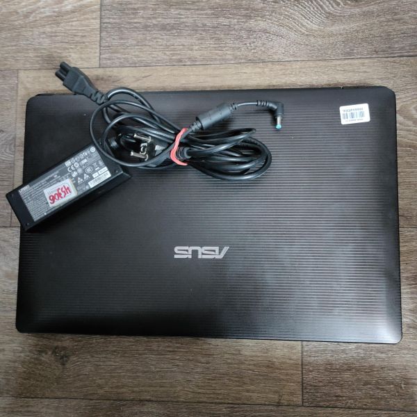 Купить ASUS K73SD-TY299R (12GB/HDD 320GB+SSD 240GB) в Томск за 9200 руб.