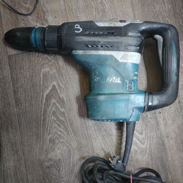 перфоратор сетевой Makita HR4013C в Томск