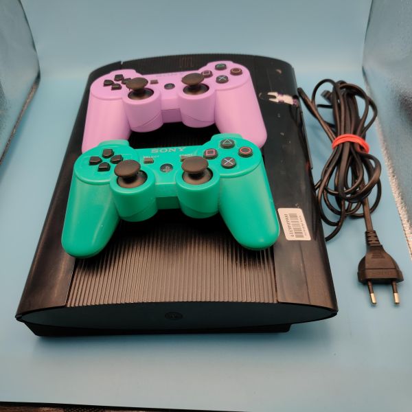 Купить Sony PlayStation 3 Super Slim 500GB (CECH-4208A) в Томск за 8800 руб.