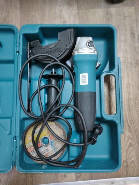 шлифмашина угловая сетевая Makita GA5030R в Томск