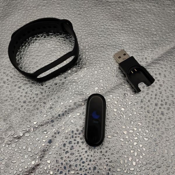 умные часы и браслеты Xiaomi Smart Band 9 (M2345B1) с СЗУ в Томск