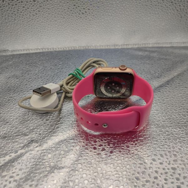 умные часы и браслеты Apple Watch Series 6 44mm (A2292/A2294/M00H3) с СЗУ в Томск