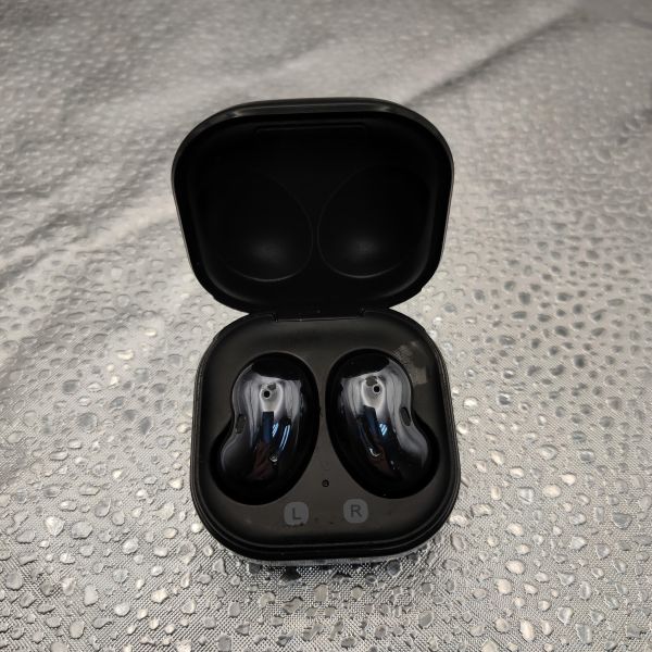 беспроводные наушники Samsung Galaxy Buds Live (SM-R180/N) в Томск