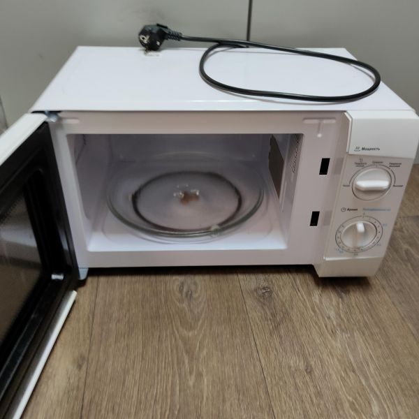 микроволновая печь (свч) Midea MM720CKE в Томск
