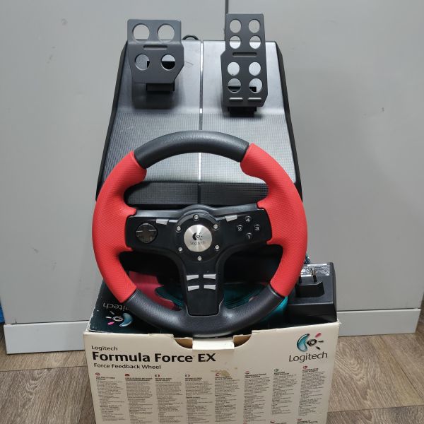 руль игровой с педалями Logitech Formula Force EX в Томск