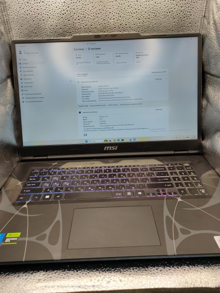 ноутбук MSI Cyborg 17 B2RWEKG-280XRU в Томск
