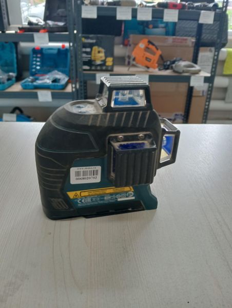 Купить Bosch GLL 3-80 Professional в Тулун за 10700 руб.