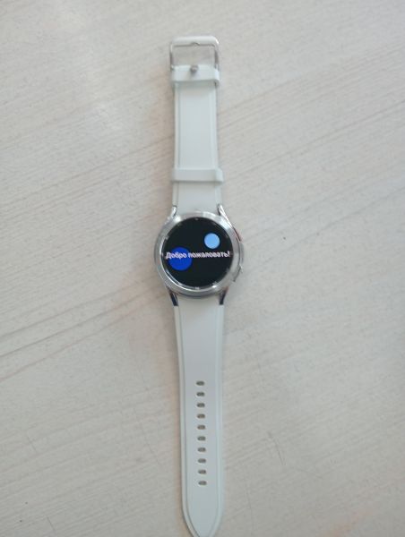 Купить Samsung Galaxy Watch 4 Classic 42mm (SM-R880/N) с СЗУ в Тулун за 3500 руб.