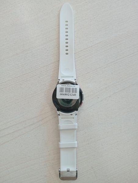Купить Samsung Galaxy Watch 4 Classic 42mm (SM-R880/N) с СЗУ в Тулун за 3500 руб.